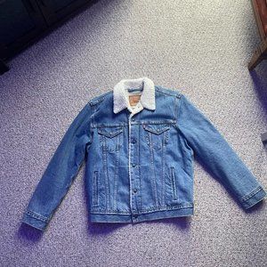 Levi's sherpa trucker jacket